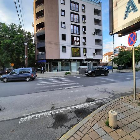 Apartamento Skopje Centar Margarita Luxury Aprtment Exterior foto