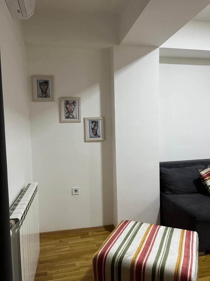 Apartamento Skopje Centar Margarita Luxury Aprtment Exterior foto