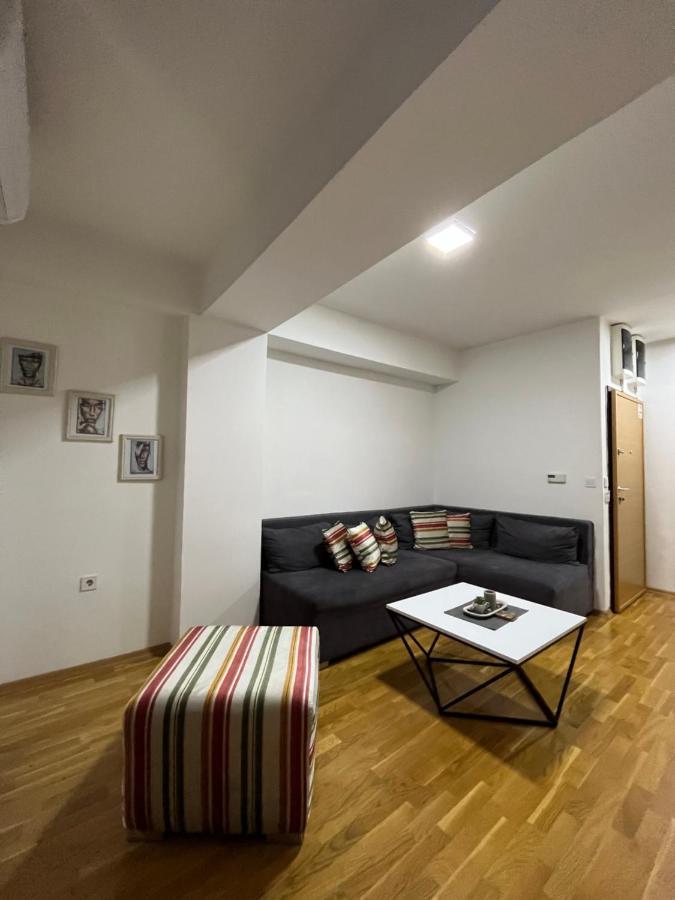 Apartamento Skopje Centar Margarita Luxury Aprtment Exterior foto