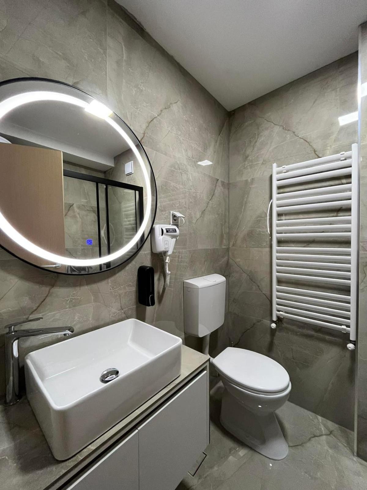 Apartamento Skopje Centar Margarita Luxury Aprtment Exterior foto
