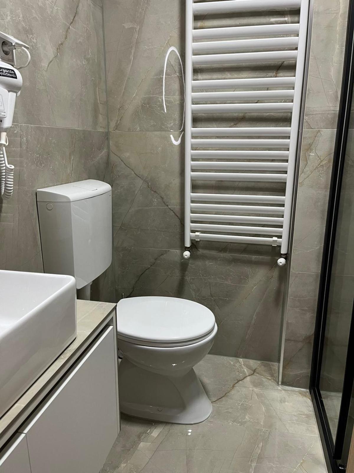 Apartamento Skopje Centar Margarita Luxury Aprtment Exterior foto